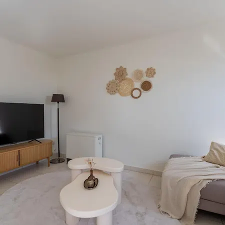 Duinenbries With Balcony By Interhome Apartamento Bredene