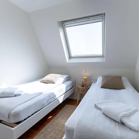 Duinenbries With Balcony By Interhome *