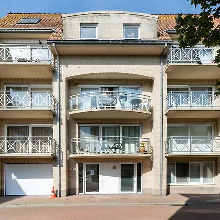 Duinenbries With Balcony By Interhome